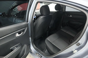 Седан Kia Rio 2019 года, 1530000 рублей, Курск