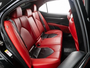 Седан Toyota Camry US Market 2018 года, 2889000 рублей, Тюмень