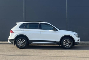 Внедорожник Volkswagen Tiguan 2019 года, 2790000 рублей, Солонцы