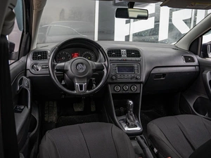 Седан Volkswagen Polo 2011 года, 705000 рублей, Краснодар