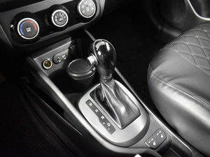 Седан Kia Rio 2015 года, 949900 рублей, Казань