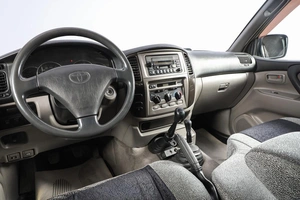 Внедорожник Toyota Land Cruiser 2005 года, 2949000 рублей, Новосибирск