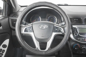 Седан Hyundai Solaris 2013 года, 879000 рублей, Кемерово