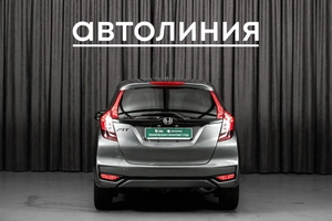 Хетчбэк Honda Fit 2019 года, 1249000 рублей, Красноярск