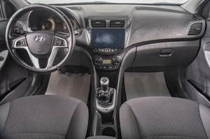 Хетчбэк Hyundai Solaris 2012 года, 859000 рублей, Томск