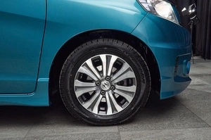 Минивэн Honda Freed 2012 года, 999000 рублей, Красноярск