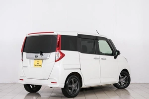 Минивэн Toyota Roomy 2017 года, 1039000 рублей, Красноярск