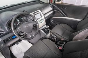 Минивэн Toyota Corolla Verso 2005 года, 669000 рублей, Томск