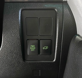 Внедорожник Toyota Land Cruiser 2014 года, 3490000 рублей, Красноярск