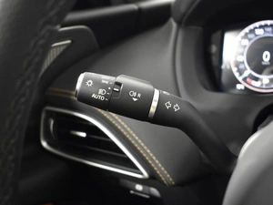 Седан Jaguar XE 2025 года, 4699900 рублей, Казань