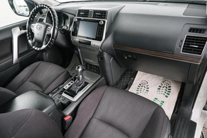 Внедорожник Toyota Land Cruiser Prado 2017 года, 6199000 рублей, Красноярск