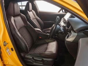 Внедорожник Toyota C-HR 2018 года, 1769000 рублей, Тюмень