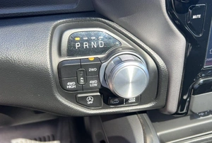 Пикап Dodge Ram 2023 года, 7390000 рублей, Солонцы