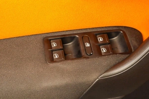 Хетчбэк Volkswagen Polo 2012 года, 989000 рублей, Челябинск