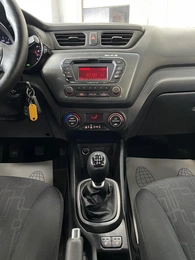 Хетчбэк Kia Rio 2013 года, 787000 рублей, Солонцы