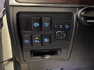 Внедорожник Toyota Land Cruiser 2016 года, 6899000 рублей, Красноярск