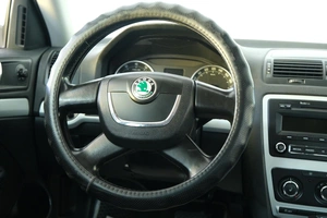Лифтбек Skoda Octavia 2011 года, 779000 рублей, Омск