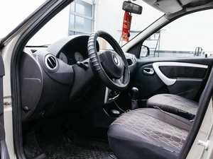 Седан Renault Logan 2010 года, 440000 рублей, Красноярск