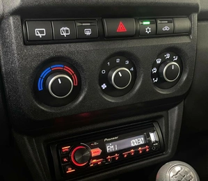 Внедорожник ВАЗ (LADA) Niva Legend 2024 года, 935000 рублей, Красноярск