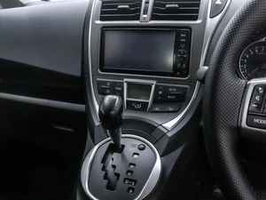 Хетчбэк Toyota Ractis 2011 года, 790000 рублей, Красноярск