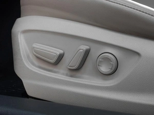 Седан Toyota Camry 2018 года, 2679000 рублей, Тюмень