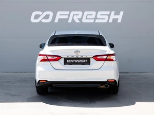 Седан Toyota Camry 2019 года, 2380000 рублей, Краснодар