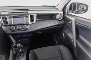 Внедорожник Toyota RAV4 2015 года, 2059000 рублей, Пермь