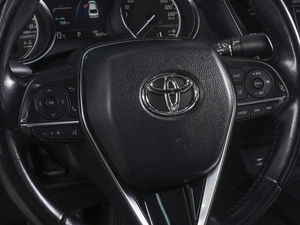 Седан Toyota Camry 2018 года, 2850000 рублей, Ростов-на-Дону