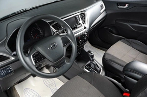 Седан Hyundai Solaris 2020 года, 1599000 рублей, Тюмень
