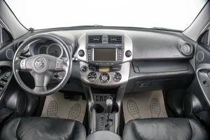 Внедорожник Toyota RAV4 2011 года, 1399000 рублей, Пермь