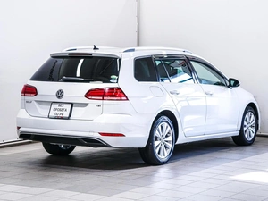 Универсал Volkswagen Golf 2017 года, 1195000 рублей, Красноярск