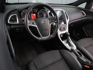 Хетчбэк Opel Astra GTC 2014 года, 1149000 рублей, Воронеж