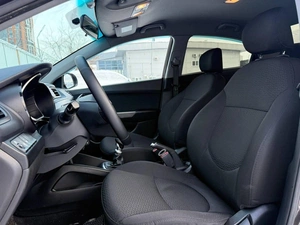 Седан Kia Rio 2016 года, 950000 рублей, Ижевск