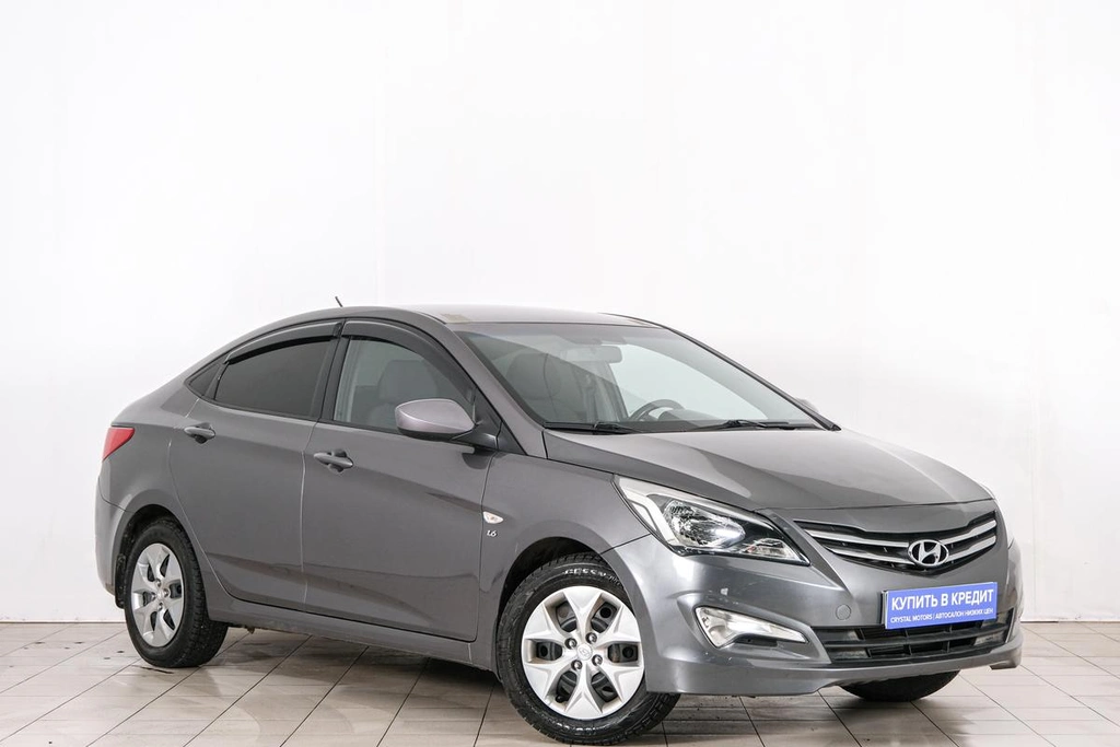 Седан Hyundai Solaris 2015 года, 889000 рублей, Красноярск