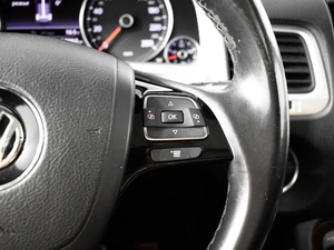 Внедорожник Volkswagen Touareg 2013 года, 1843200 рублей, Казань