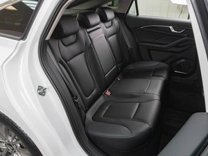 Лифтбек FAW Bestune B70 2024 года, 2399000 рублей, Тюмень