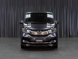 Минивэн Honda Stepwgn Spada 2016 года, 2249000 рублей, Тюмень