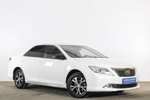 Седан Toyota Camry 2014 года, 1629000 рублей, Тюмень