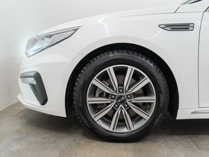 Седан Kia K5 2019 года, 2120000 рублей, Красноярск