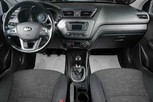Седан Kia Rio 2014 года, 1049000 рублей, Тюмень