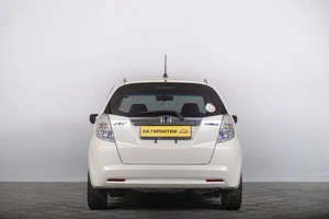 Хетчбэк Honda Fit 2012 года, 849000 рублей, Томск