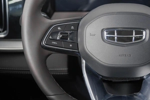 Внедорожник Geely Monjaro 2025 года, 4149000 рублей, Кемерово