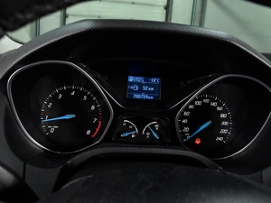 Хетчбэк Ford Focus 2012 года, 799000 рублей, Воронеж