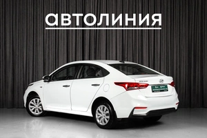 Седан Hyundai Solaris 2019 года, 990000 рублей, Красноярск