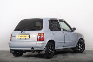 Хетчбэк Nissan March 2001 года, 349000 рублей, Томск