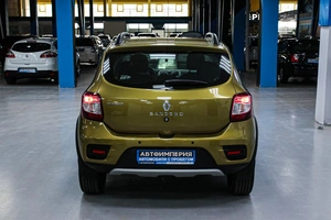 Хетчбэк Renault Sandero Stepway 2018 года, 998000 рублей, Солонцы