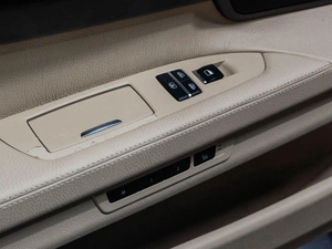 Седан BMW 7 серия 2011 года, 2149000 рублей, Тюмень