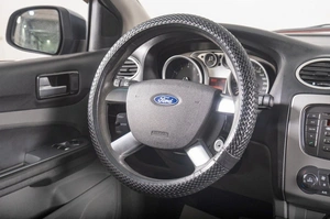Хетчбэк Ford Focus 2010 года, 399000 рублей, Томск