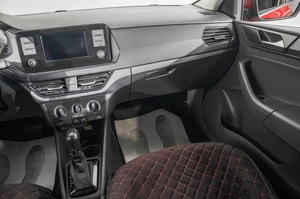 Лифтбек Volkswagen Polo 2021 года, 1649000 рублей, Барнаул