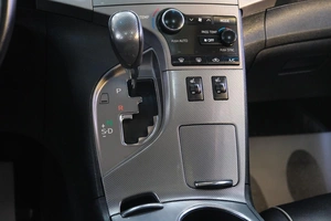 Внедорожник Toyota Venza 2013 года, 2319000 рублей, Омск